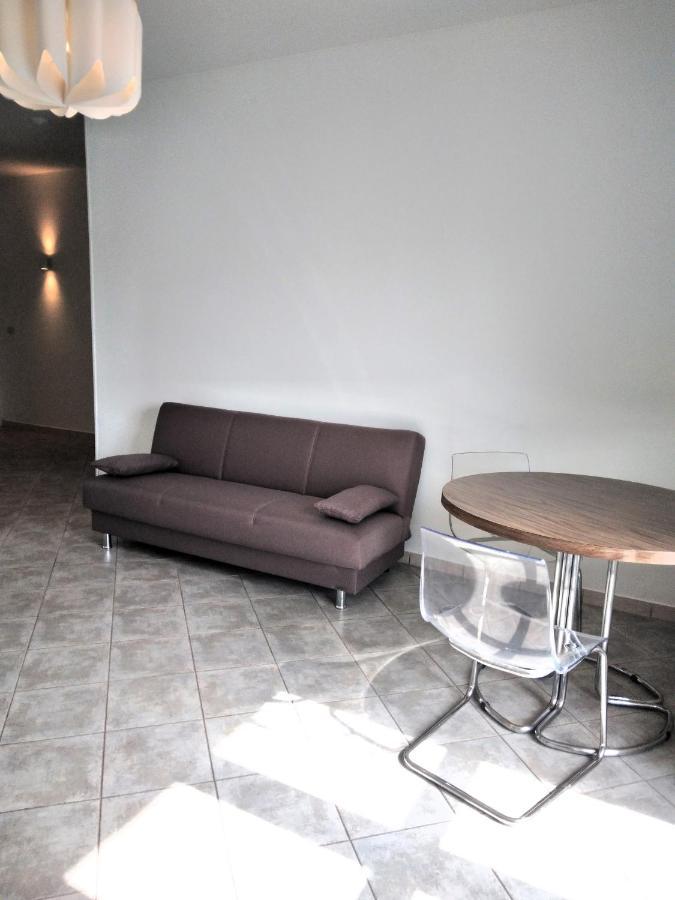 Spazioso Appartamento Parabiago Exterior photo